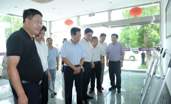 王辉忠一行赴紫光环保三门县城市污水处理厂调研指导